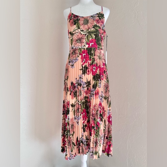 Leith Dresses & Skirts - NWT Leith Coral and Pink Floral Midi Dress with Pleated Skirt M
